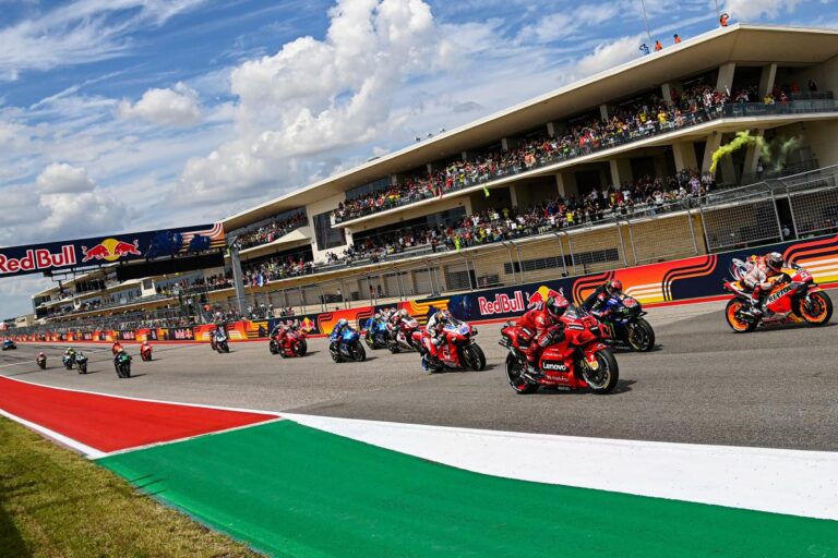Start-MotoGP (1)