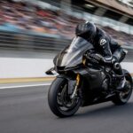 Rahasia Kecepatan Puncak Mesin MotoGP di Lintasan Lurus Panjang: Analisis Teknologi dan Strategi Balap